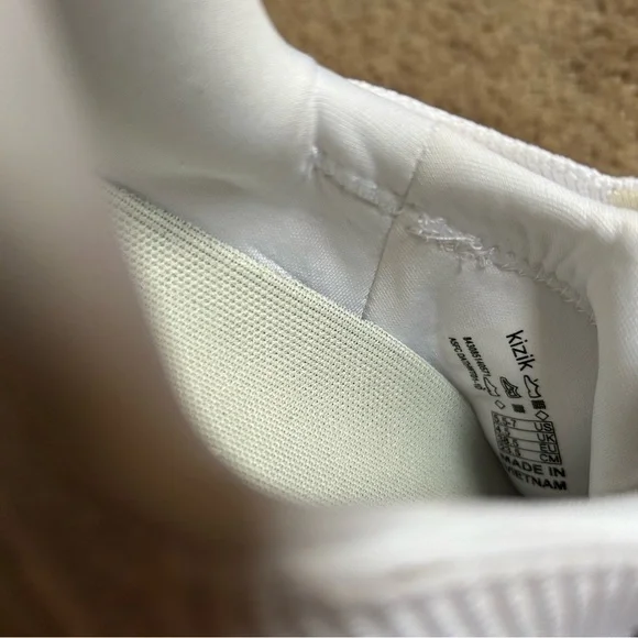 Kizik Athens Hands-Free Sneaker in White Size Women 7 / Men 5.5 - Picture 11 of 16